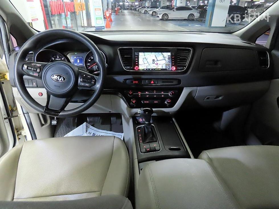 2015 - kia carnival
