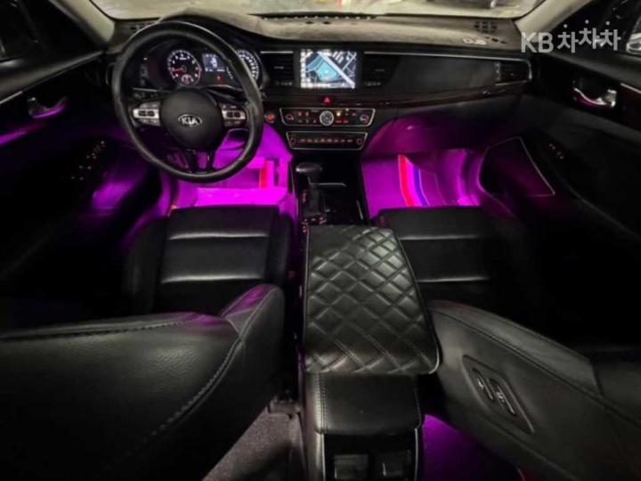 Kia K7 3.0 LPi Luxury 7