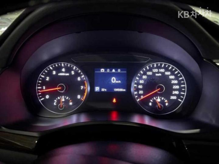 Kia K7 3.0 LPi Luxury 10