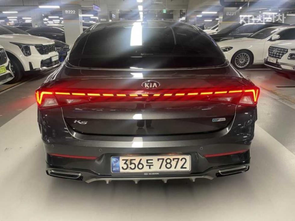 2021 - kia k5