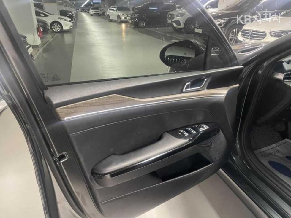 2021 - kia k5