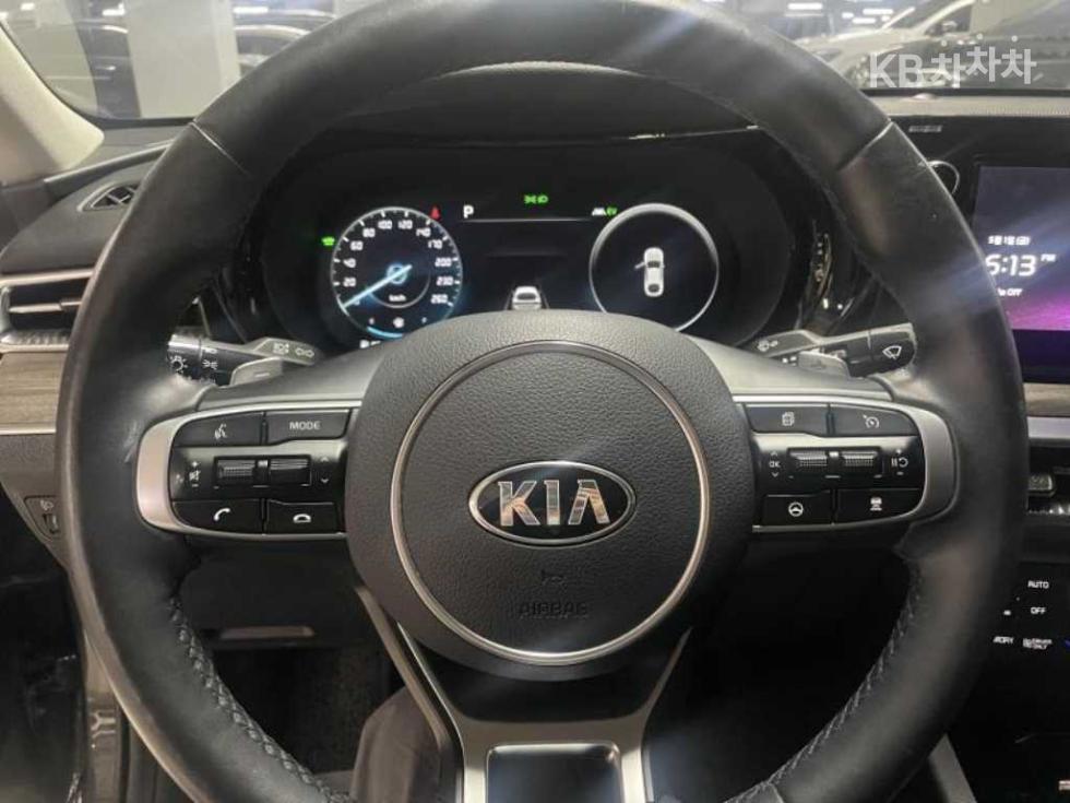 2021 - kia k5