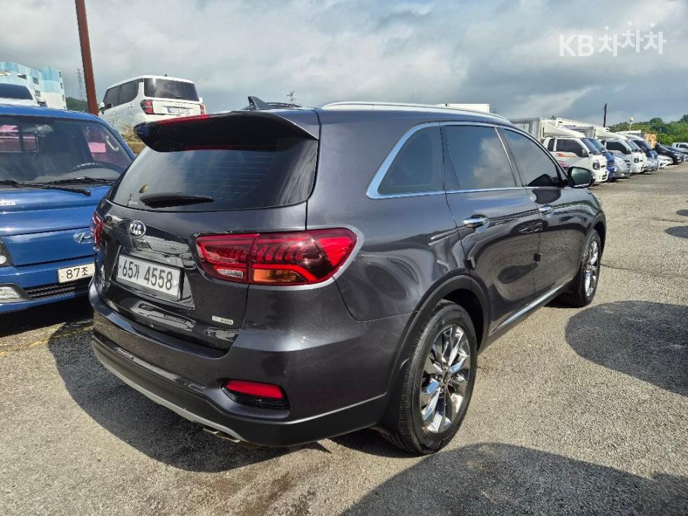 2018 - kia sorento