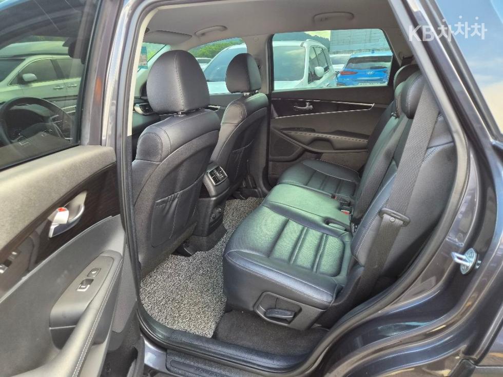 2018 - kia sorento