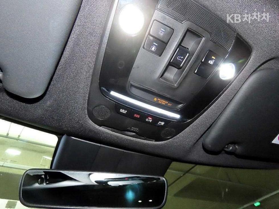 2022 - kia ev6