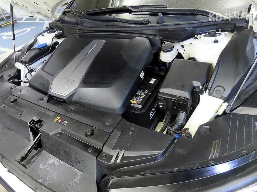 2022 - kia ev6
