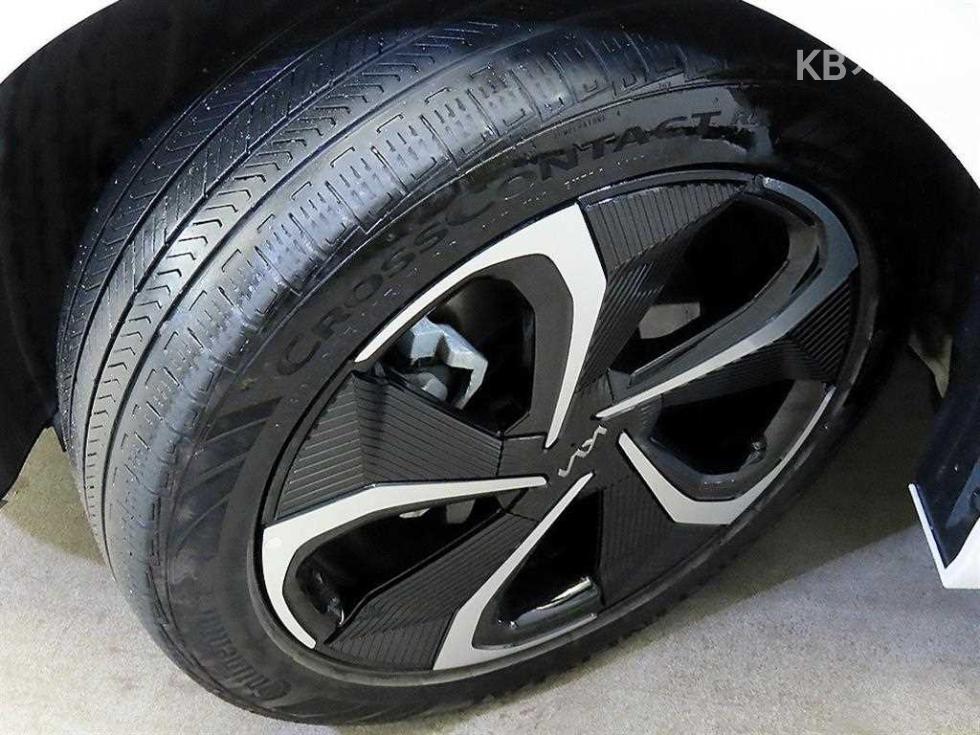 2022 - kia ev6