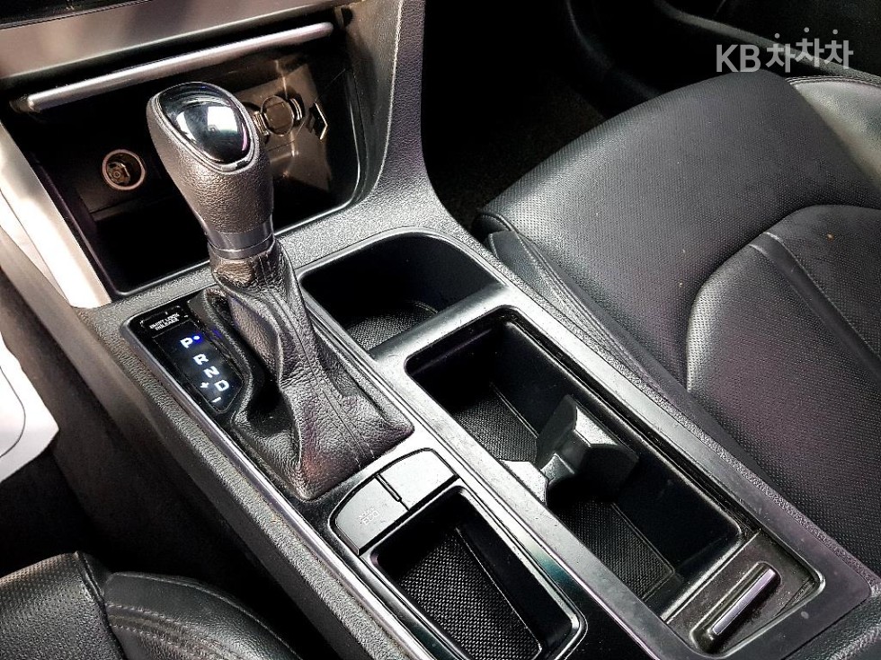 Hyundai Sonata — miniaturë 17