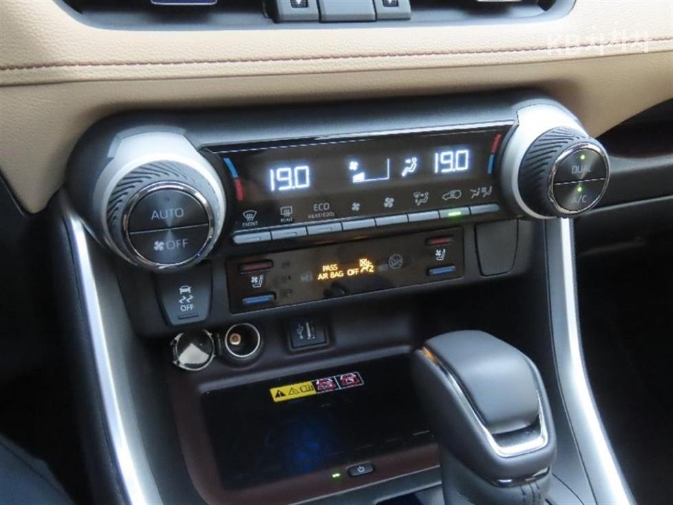2025 - toyota rav4
