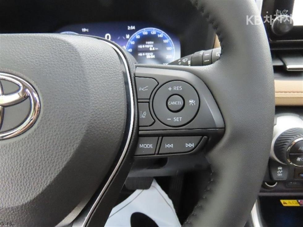 2025 - toyota rav4