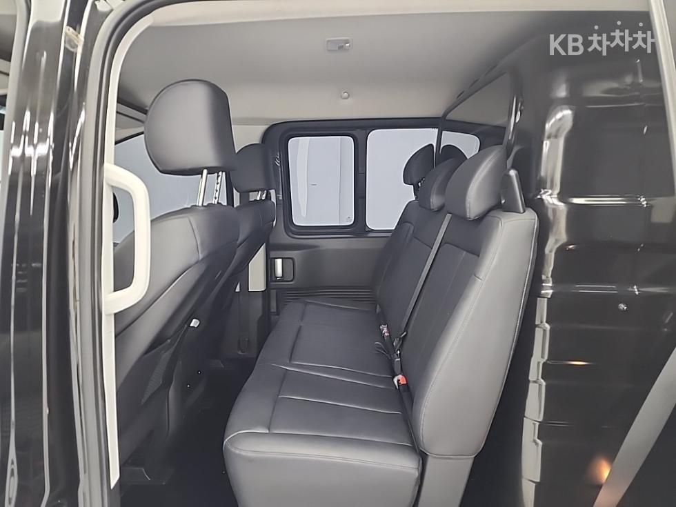 Hyundai Staria — miniaturë 12
