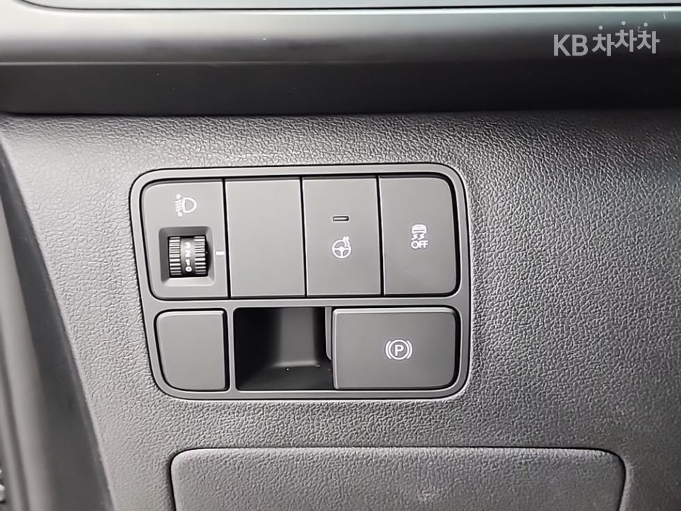 Hyundai Staria — miniaturë 17