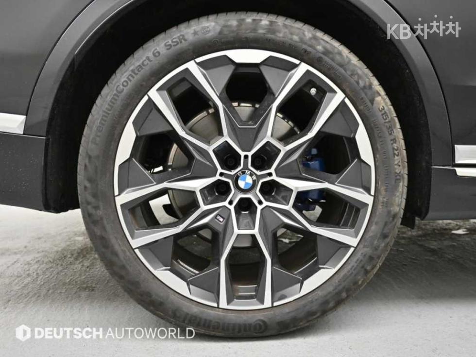 BMW X7 — miniaturë 5