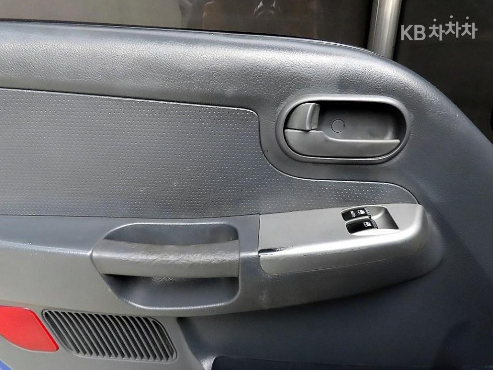 2013 - kia bongo iii