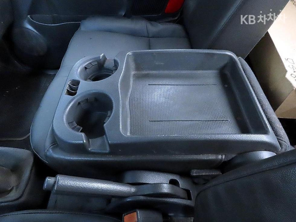 2013 - kia bongo iii