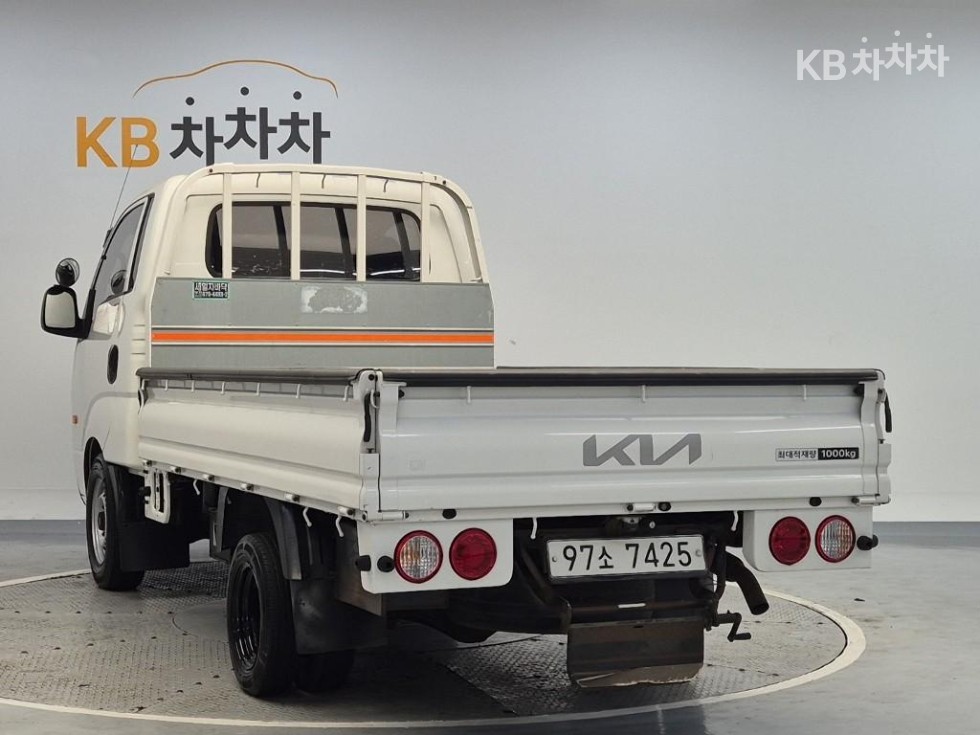 2014 - kia bongo iii