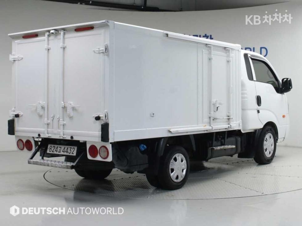 2022 - kia bongo iii