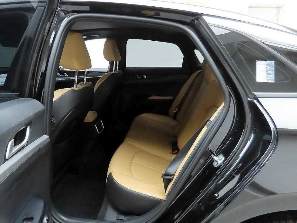 2021 - kia k5