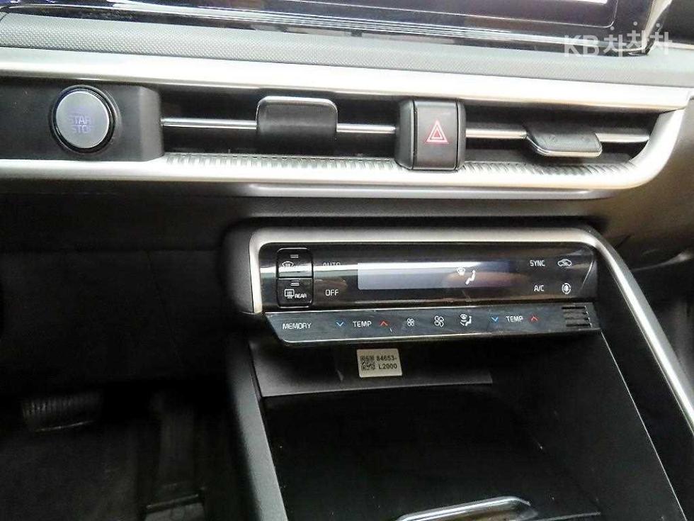 2021 - kia k5