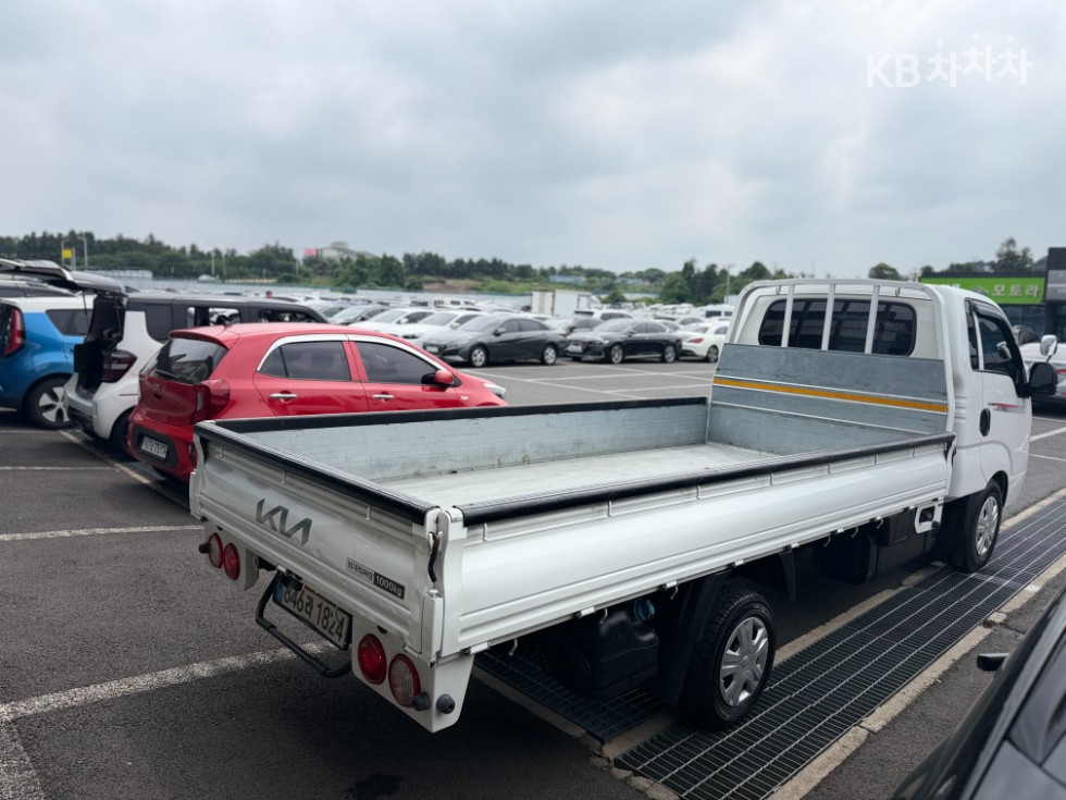 2023 - kia bongo iii