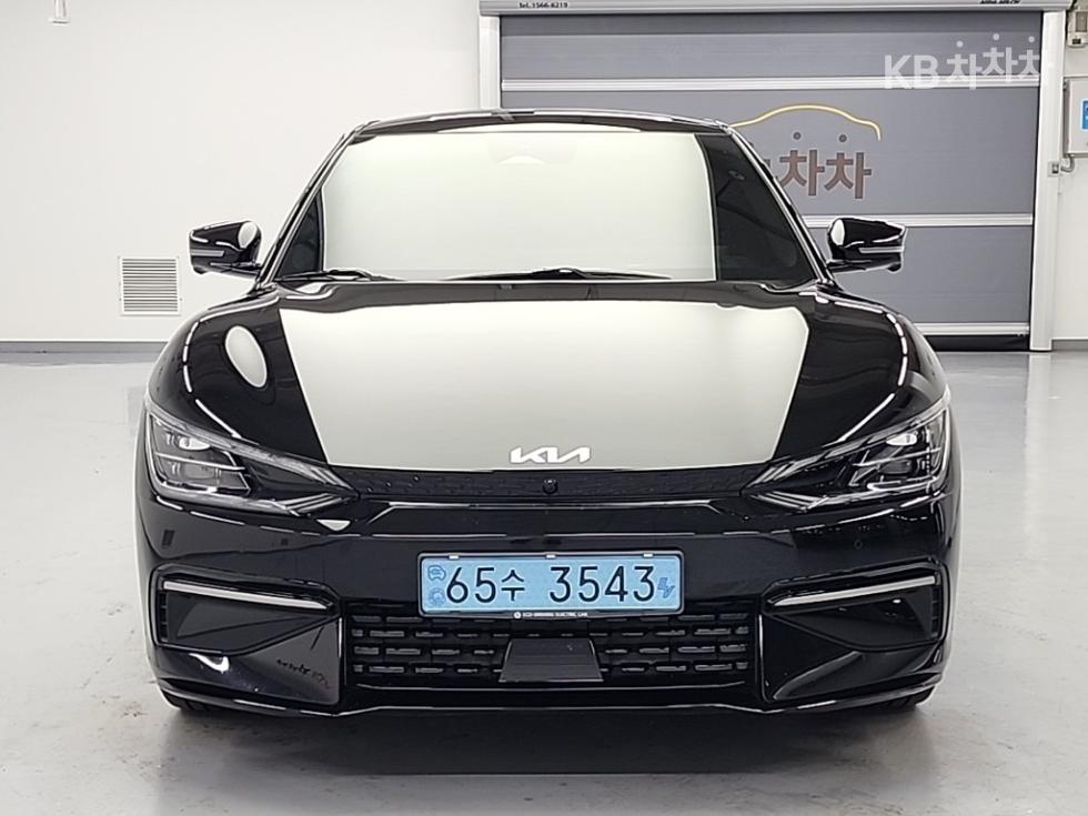 2022 - kia ev6