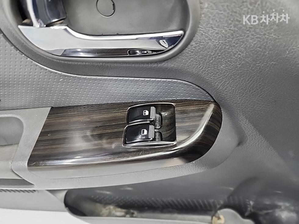 2018 - kia bongo iii