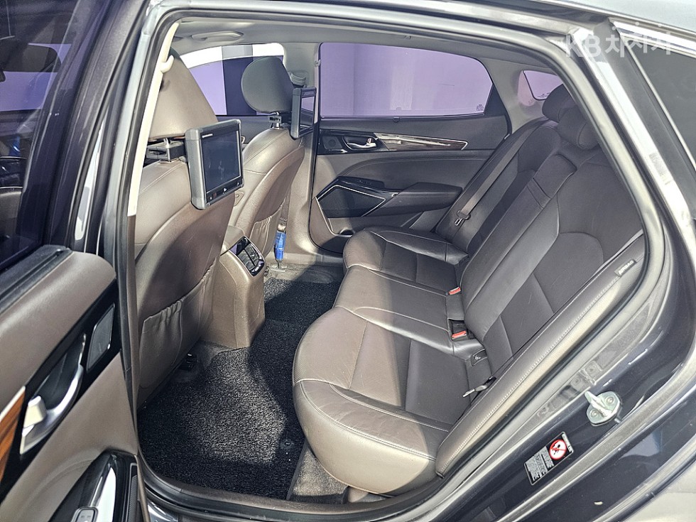 2016 - kia k7