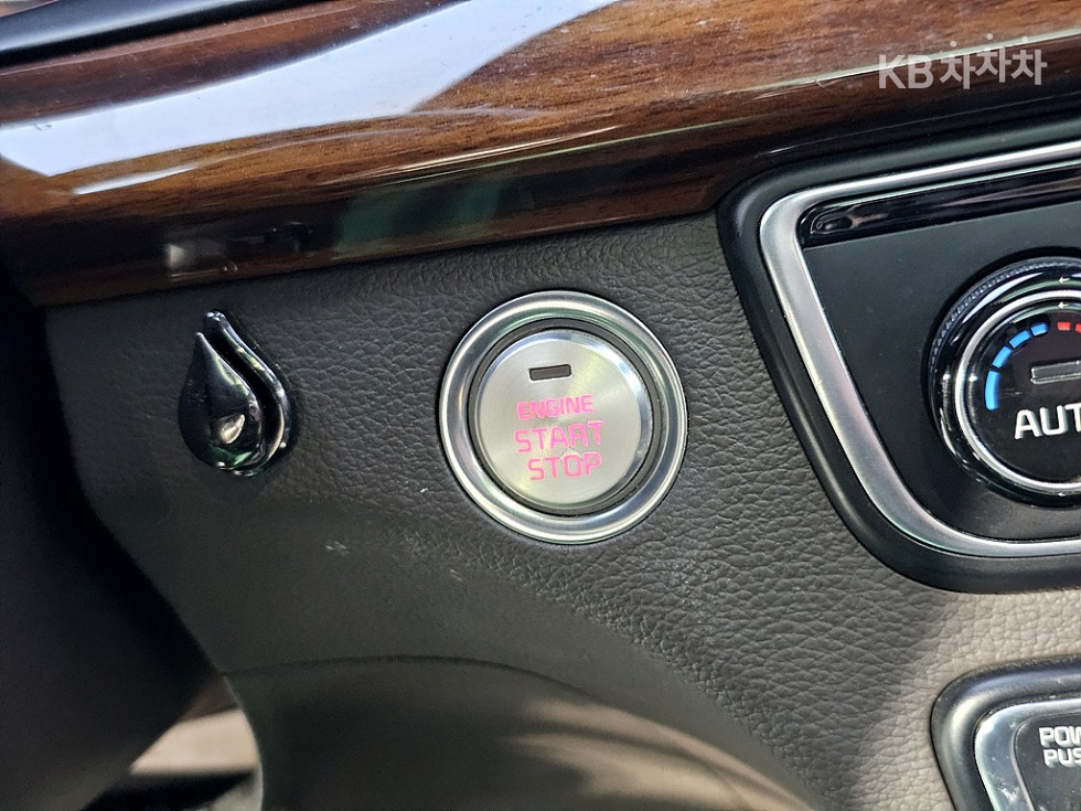 2016 - kia k7