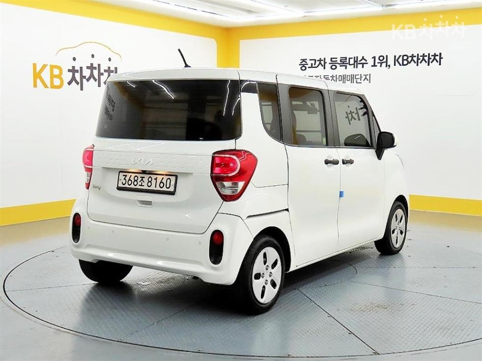 2022 - kia ray