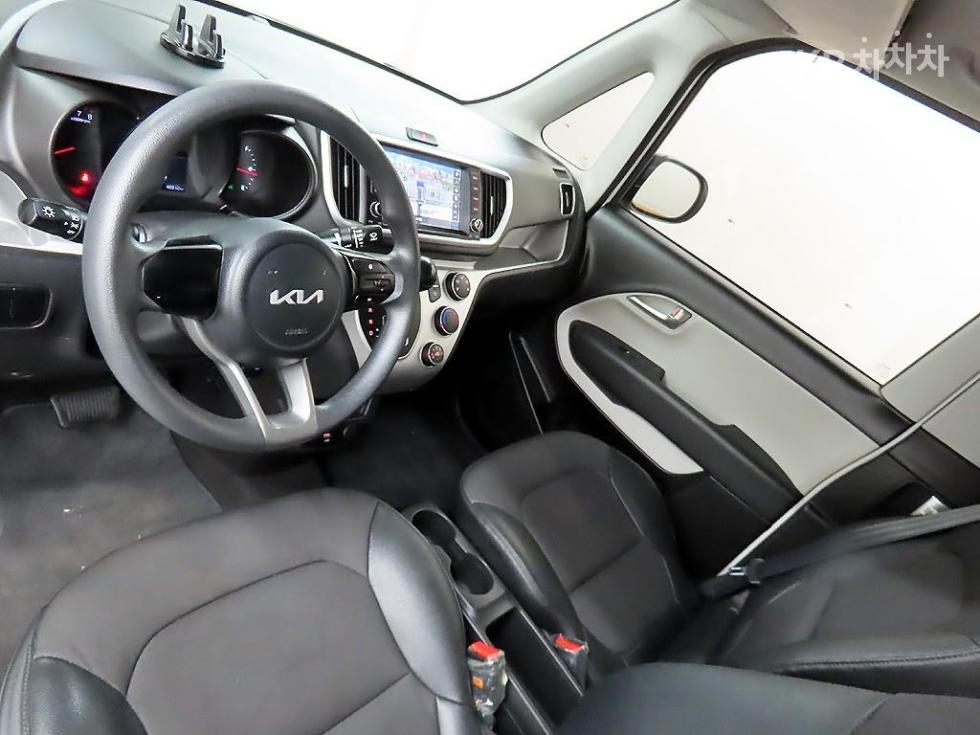 2022 - kia ray