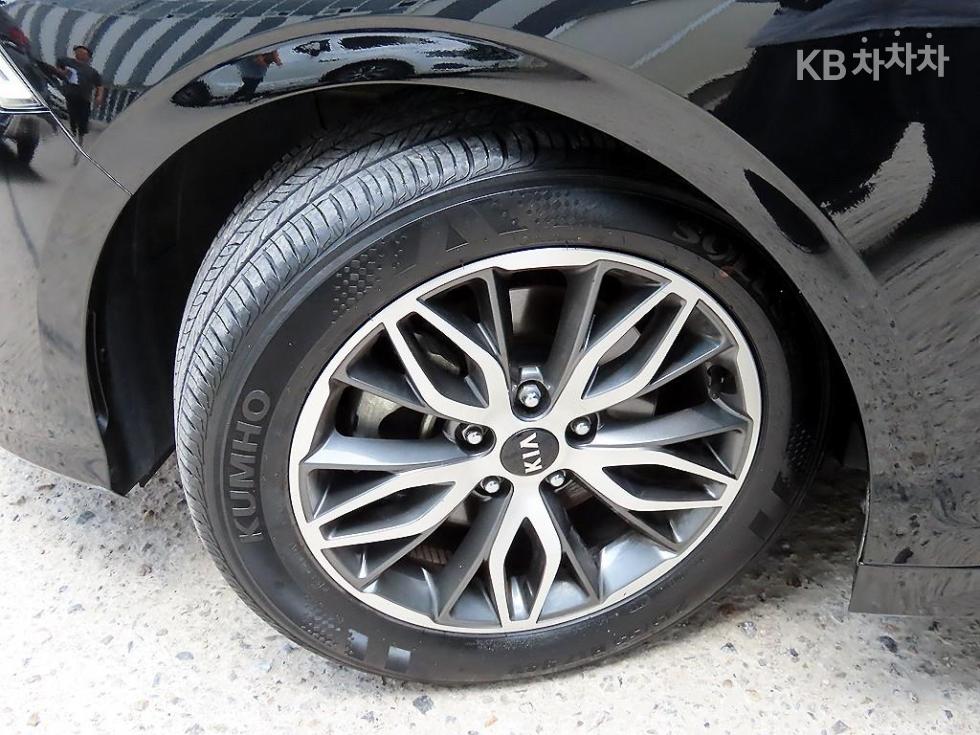 2020 - kia k5