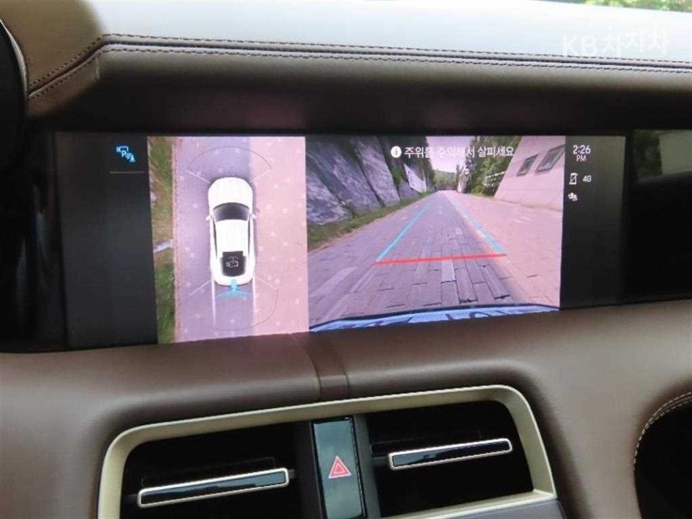 Porsche Taycan — miniaturë 10