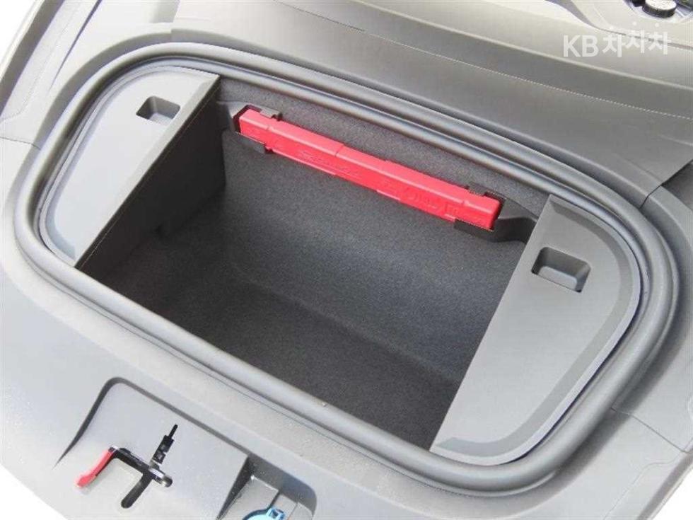 Porsche Taycan — miniaturë 20