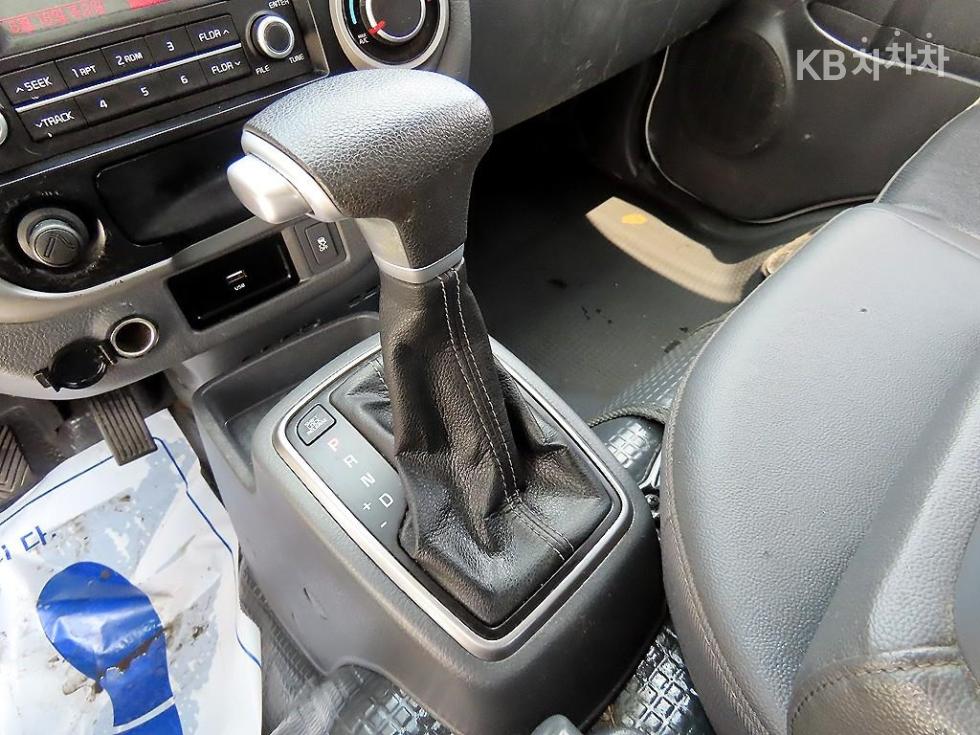 2020 - kia bongo iii