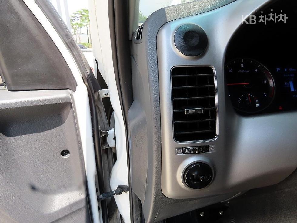2020 - kia bongo iii