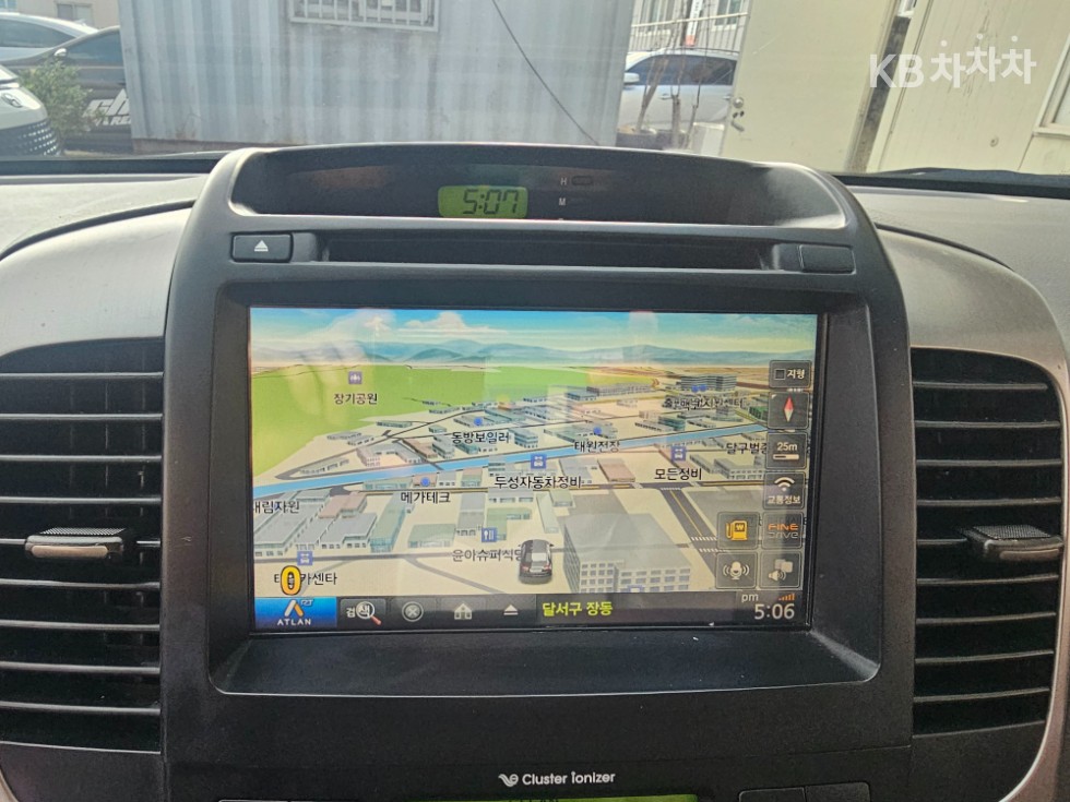 2013 - kia carnival