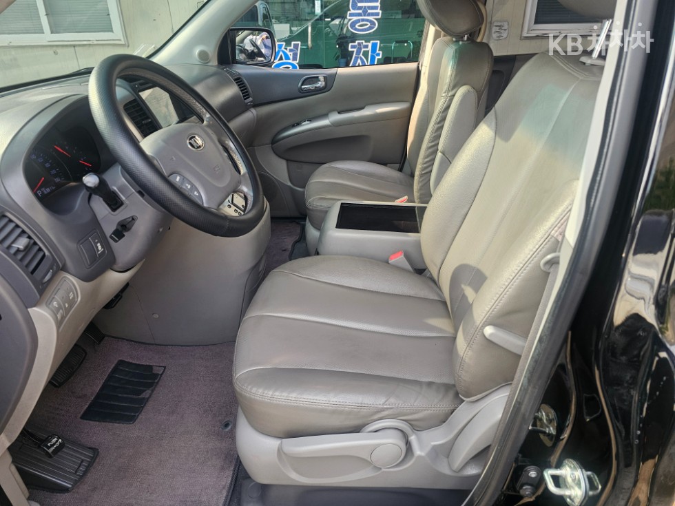 2013 - kia carnival
