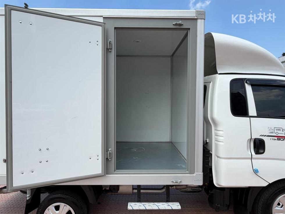 2025 - kia bongo iii
