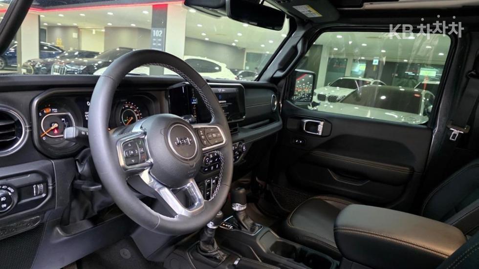 2025 - jeep wrangler