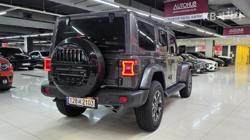 2025 - jeep wrangler