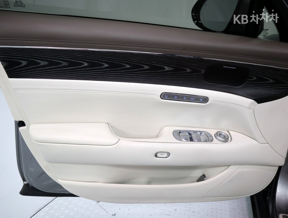 2022 Genesis G90(RS4) photo