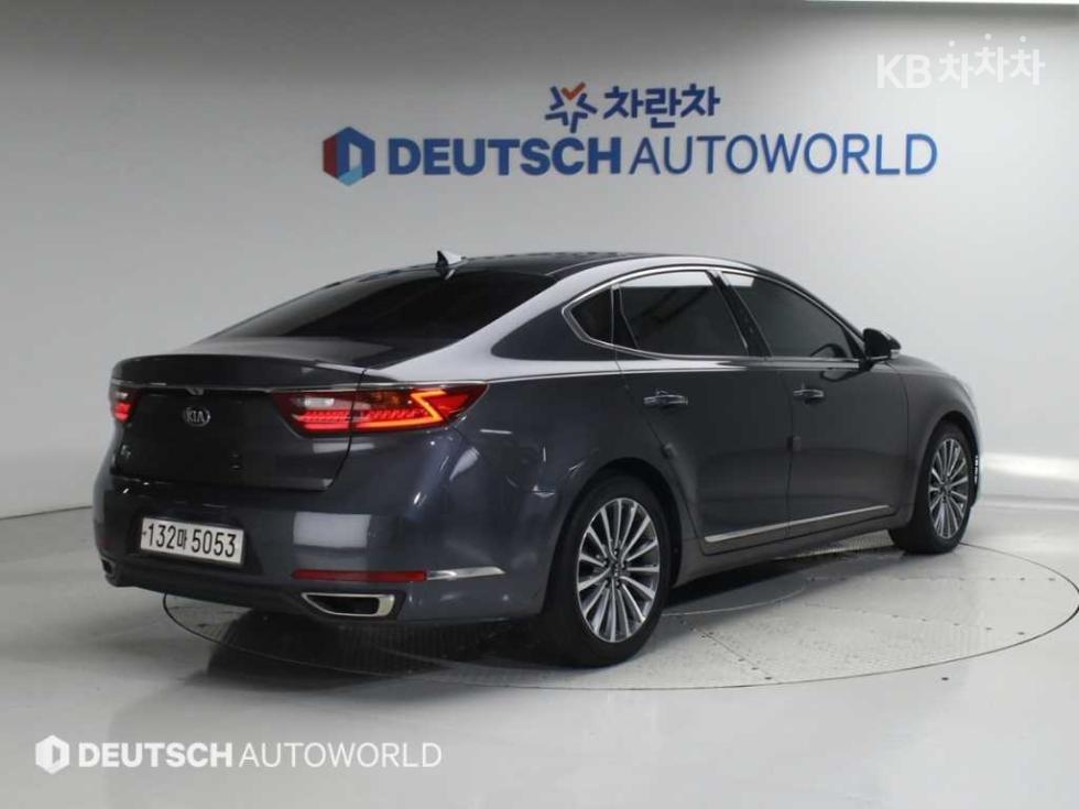 2017 - kia k7