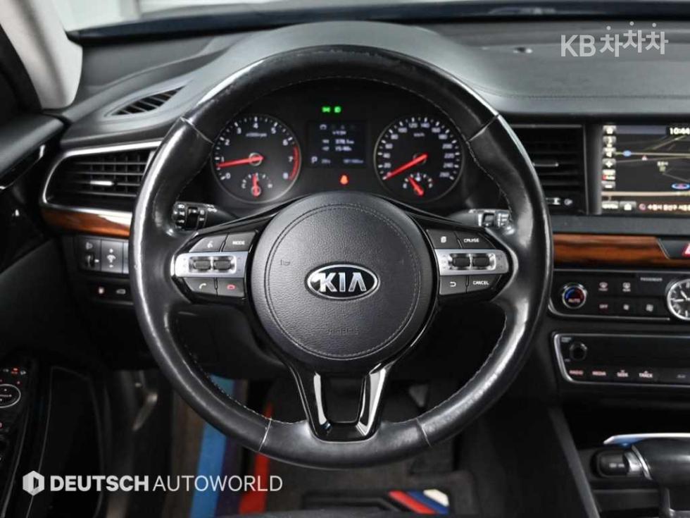 2017 - kia k7