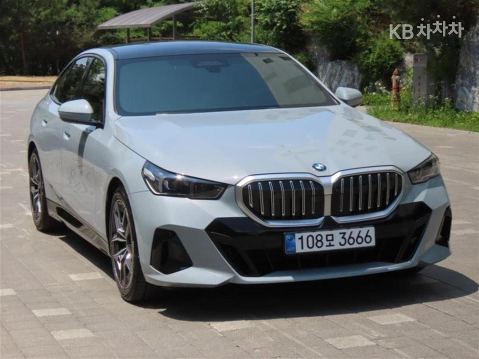 BMW 5er — miniaturë 2