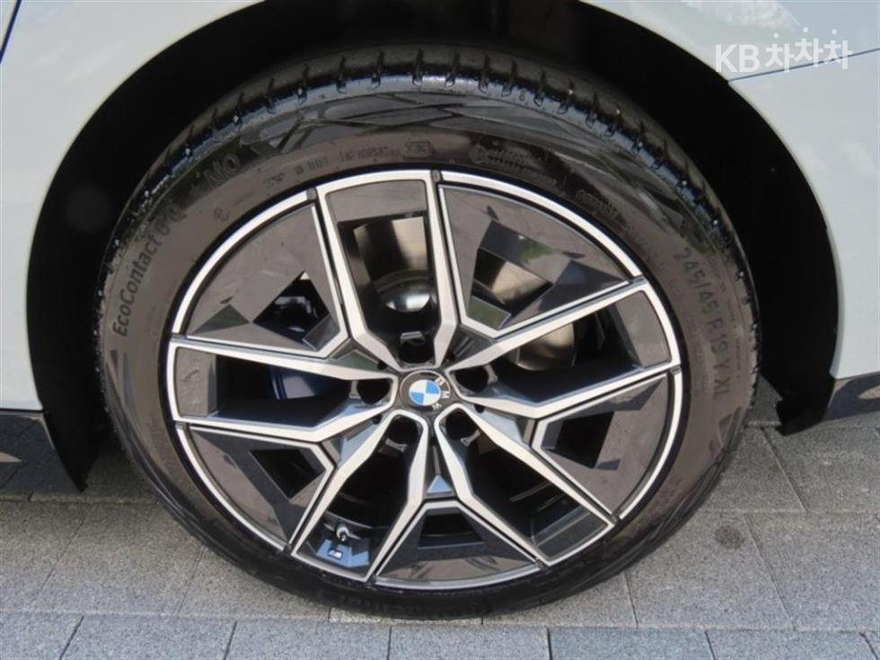 BMW 5er — miniaturë 17