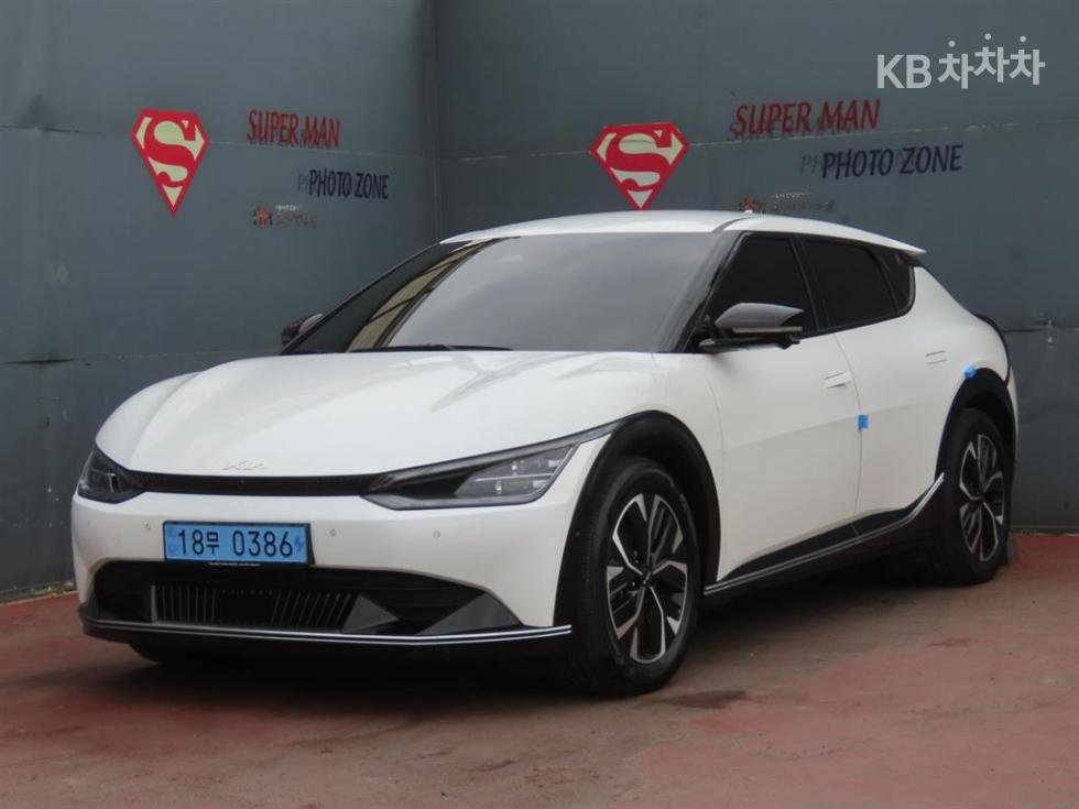 기아 EV6 2023년식 기아 EV6 롱 레인지 4WD 어스