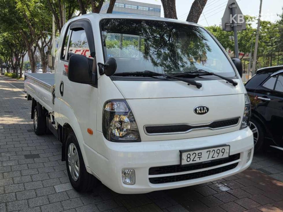 2018 - kia bongo iii