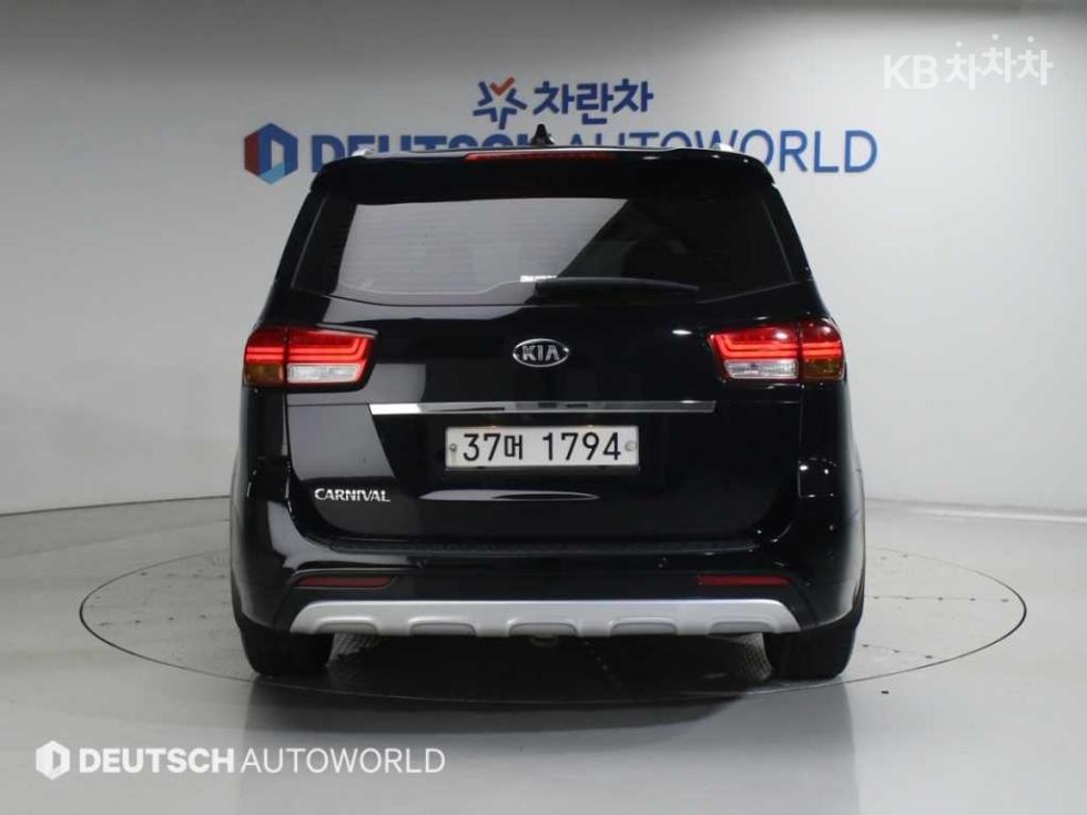 2016 - kia carnival