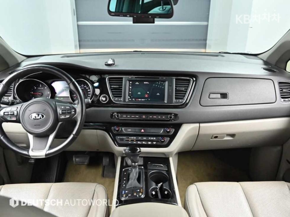 2016 - kia carnival