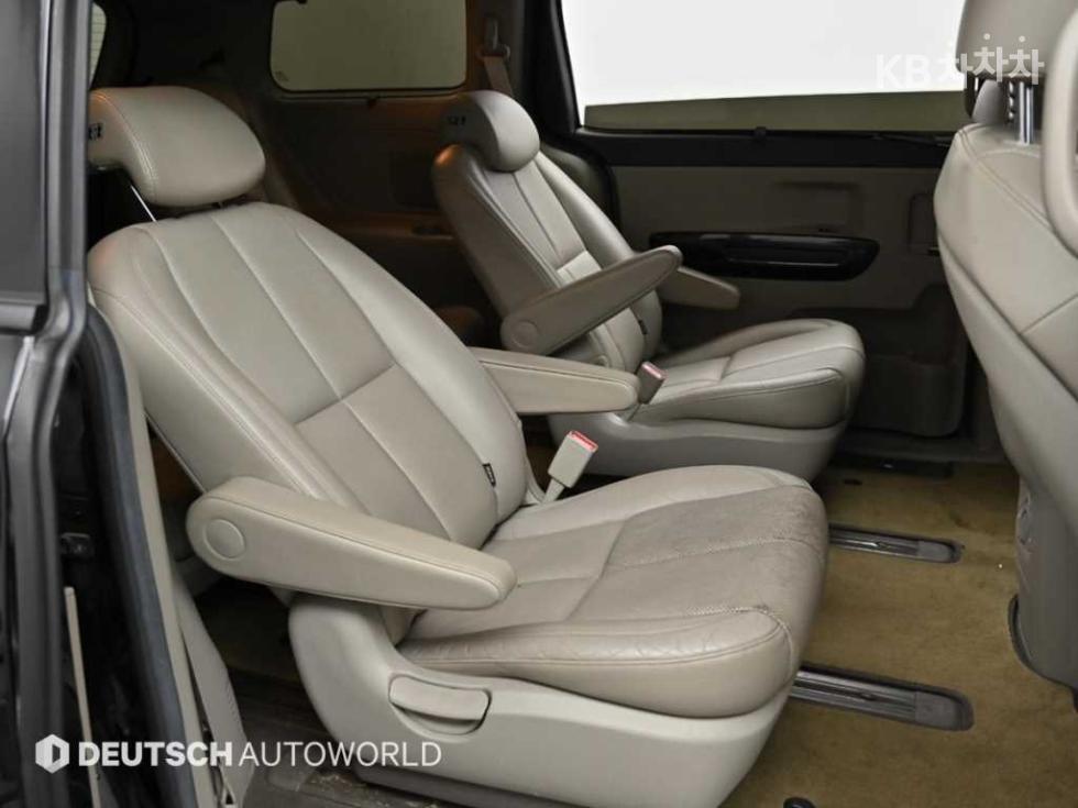 2016 - kia carnival